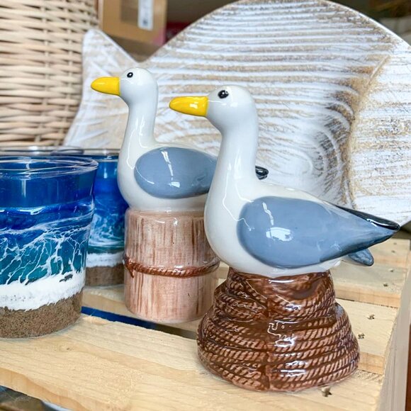 Perching Seagulls Salt & Pepper Shakers - Picture 3 of 5